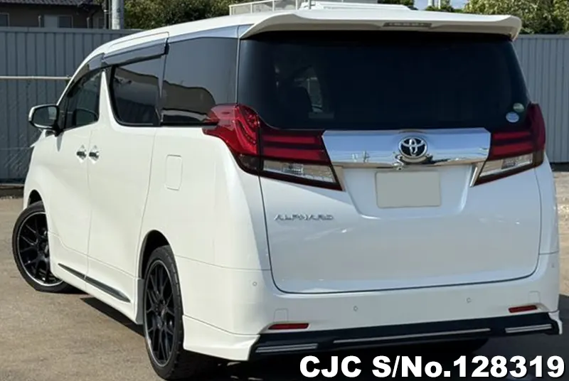 2017 Toyota / Alphard Stock No. 128319