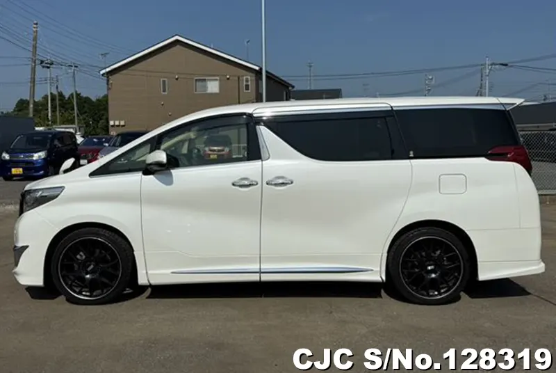 2017 Toyota / Alphard Stock No. 128319