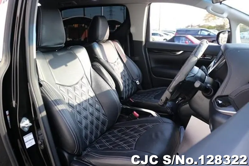 2017 Toyota / Alphard Stock No. 128322