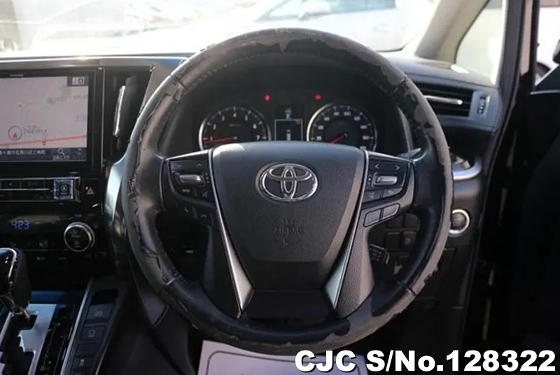 2017 Toyota / Alphard Stock No. 128322