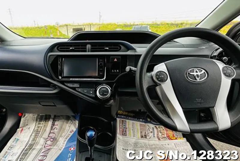 2016 Toyota / Aqua Stock No. 128323