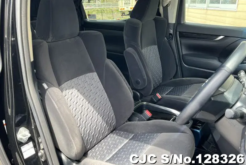 2016 Toyota / Alphard Stock No. 128326