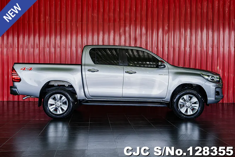 2020 Toyota / Hilux / Revo Stock No. 128355