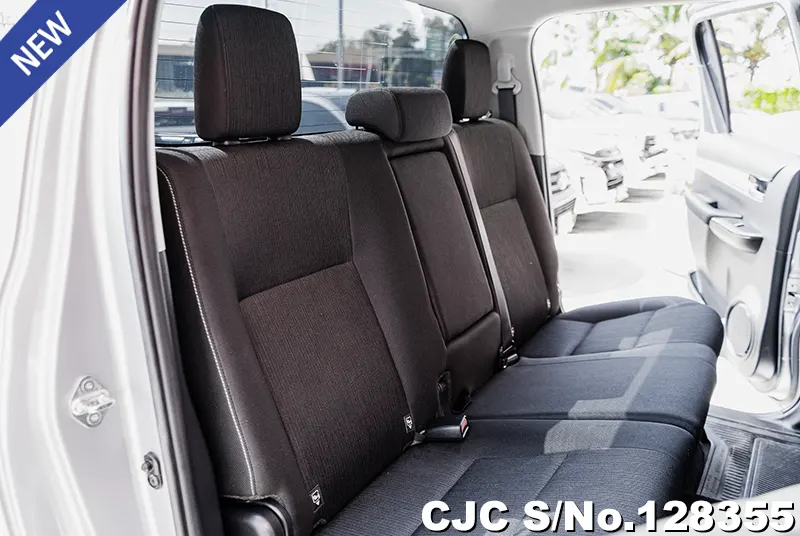 2020 Toyota / Hilux / Revo Stock No. 128355