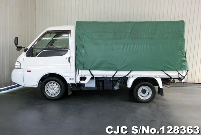 2015 Mazda / Bongo Stock No. 128363