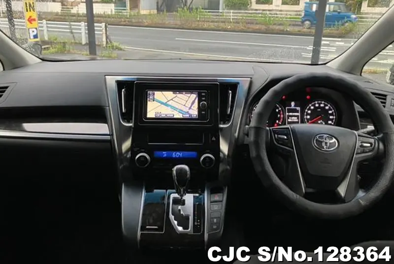 2017 Toyota / Vellfire Stock No. 128364