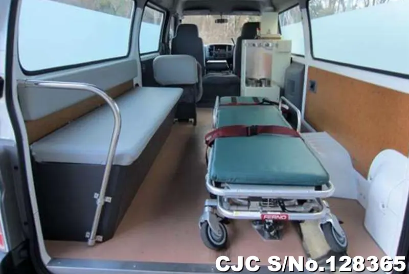 2003 Nissan / Caravan Stock No. 128365