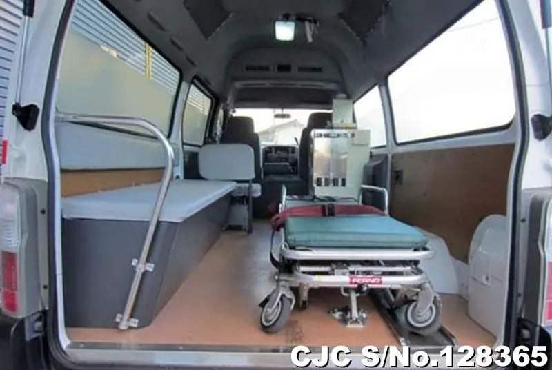 2003 Nissan / Caravan Stock No. 128365