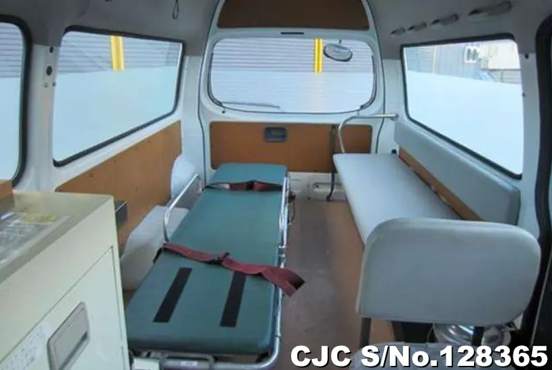 2003 Nissan / Caravan Stock No. 128365