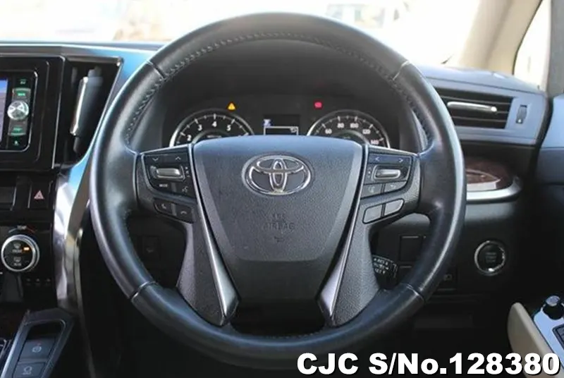 2018 Toyota / Vellfire Stock No. 128380