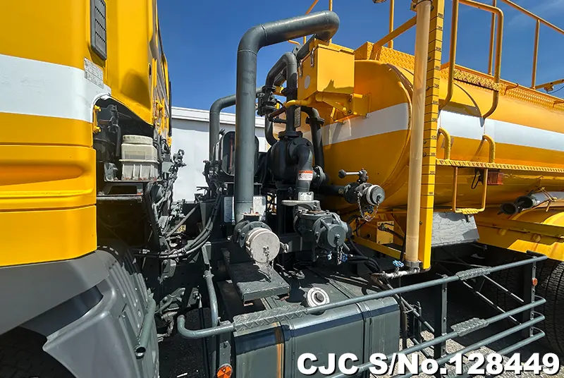 2009 Hino / Profia Stock No. 128449