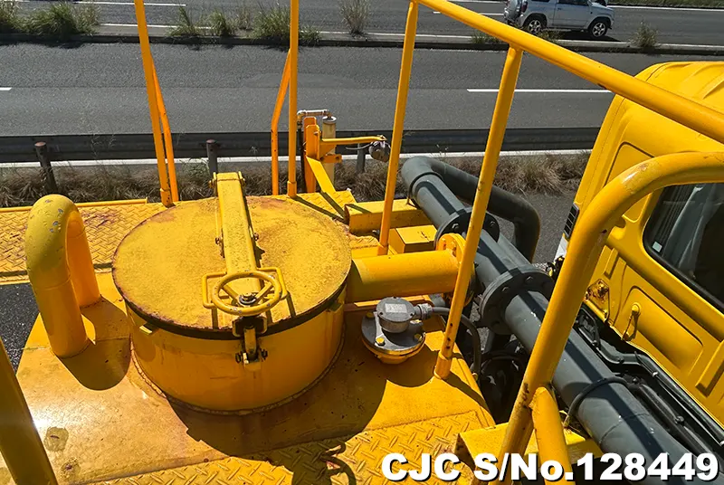 2009 Hino / Profia Stock No. 128449