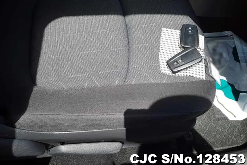 2022 Toyota / Rav4 Stock No. 128453