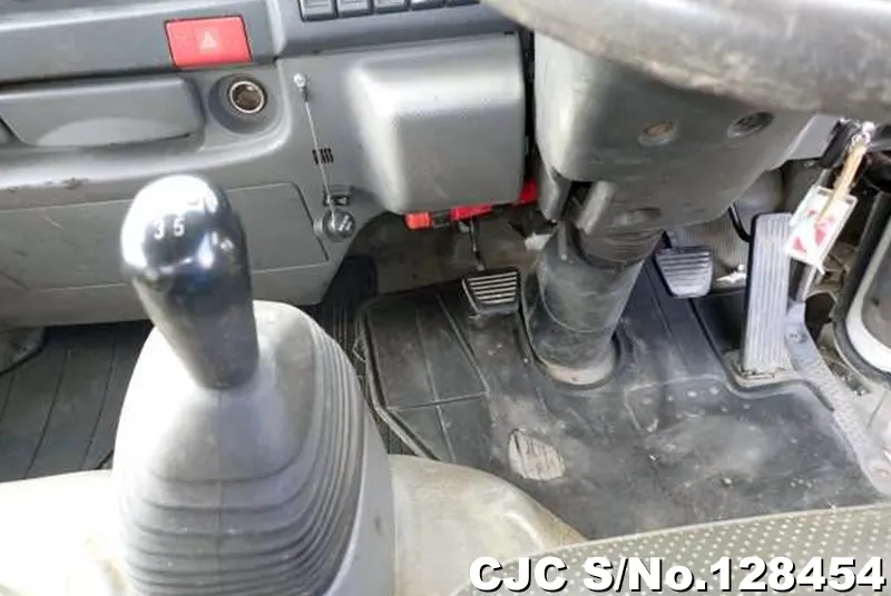 2016 Isuzu / Elf Stock No. 128454