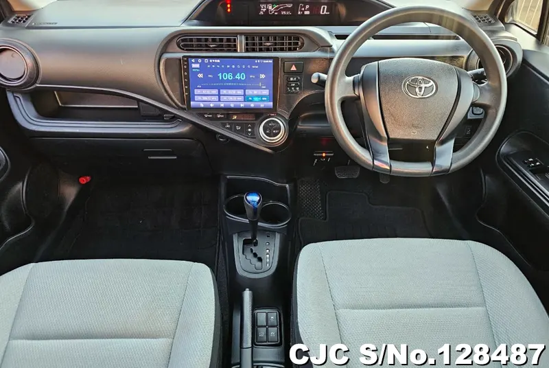 2015 Toyota / Aqua Stock No. 128487