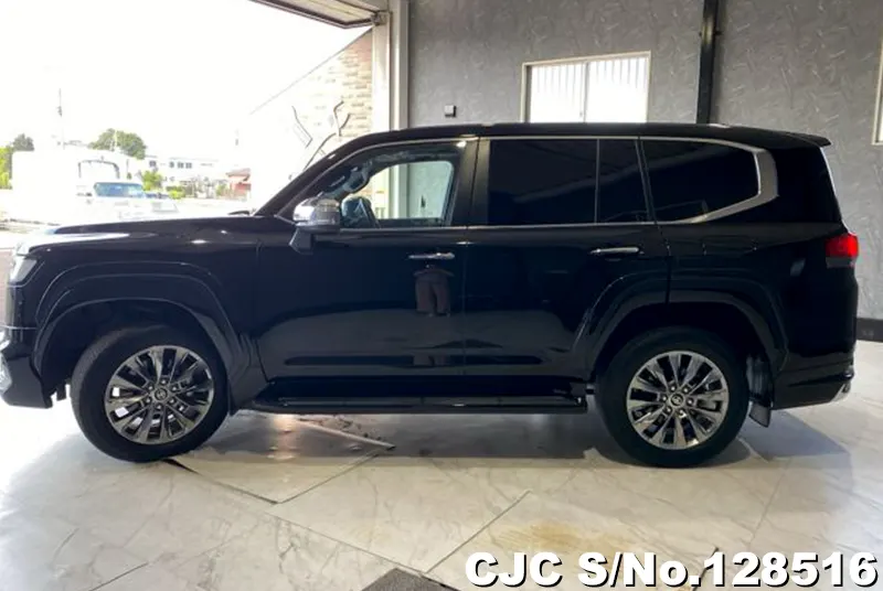 2023 Toyota / Land Cruiser Stock No. 128516