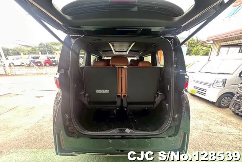 2025 Toyota / Vellfire Stock No. 128539