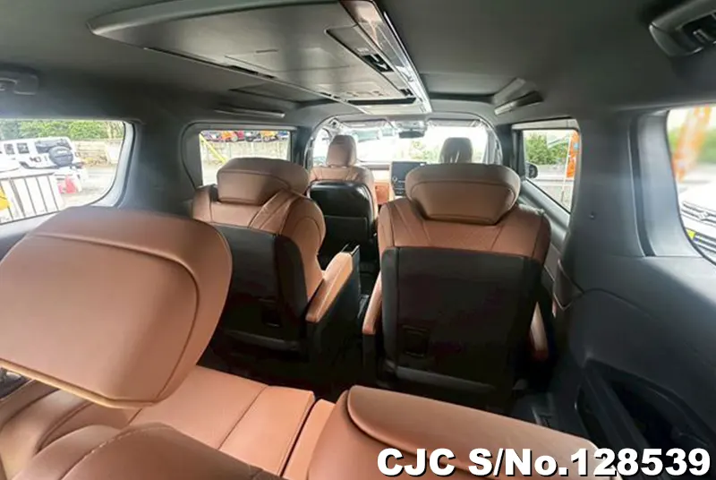 2025 Toyota / Vellfire Stock No. 128539