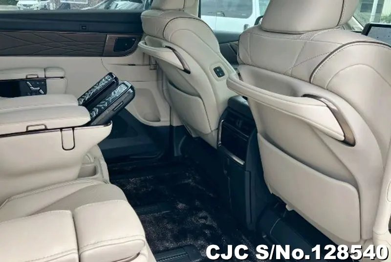 2025 Toyota / Alphard Stock No. 128540