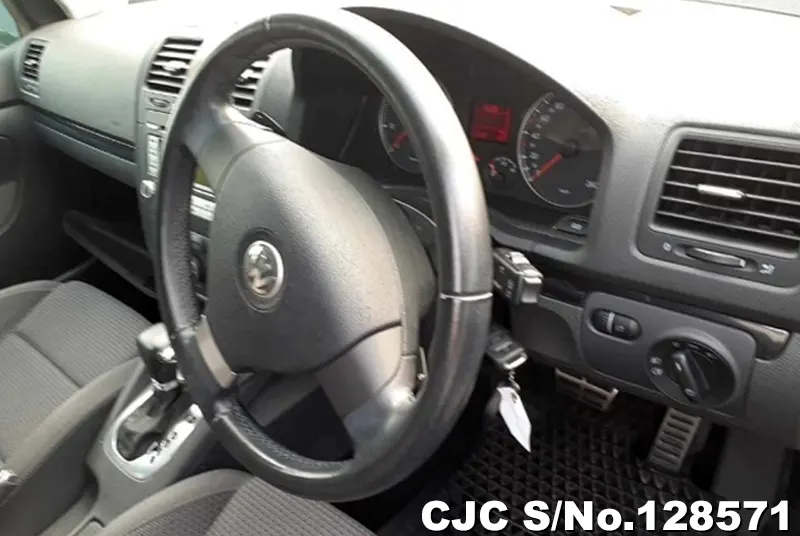 2007 Volkswagen / Golf Stock No. 128571