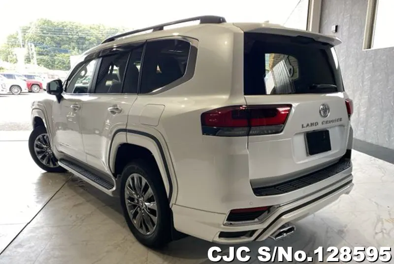 2024 Toyota / Land Cruiser Stock No. 128595