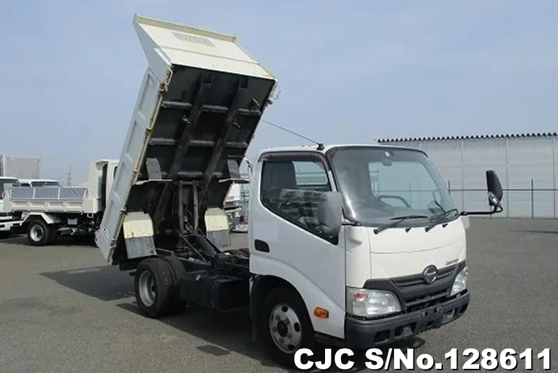 2013 Hino / Dutro Stock No. 128611