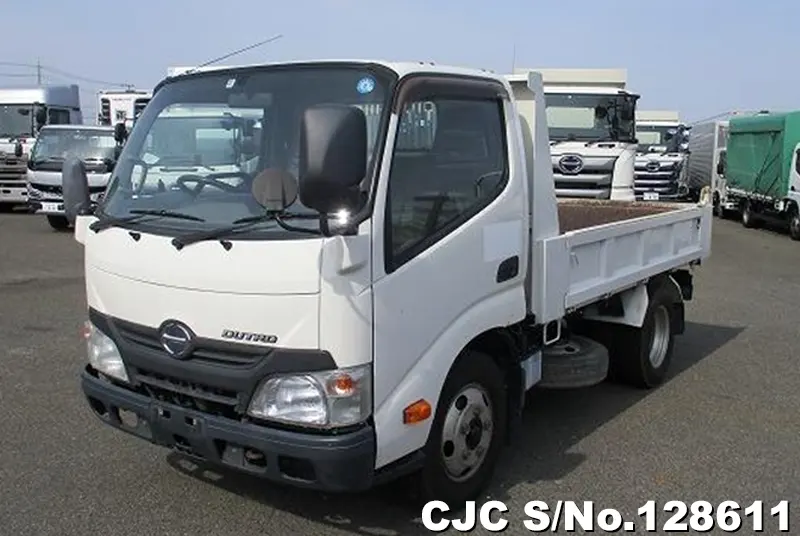 2013 Hino / Dutro Stock No. 128611
