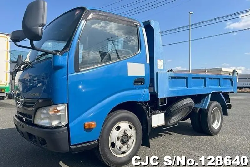 2015 Hino / Dutro Stock No. 128640