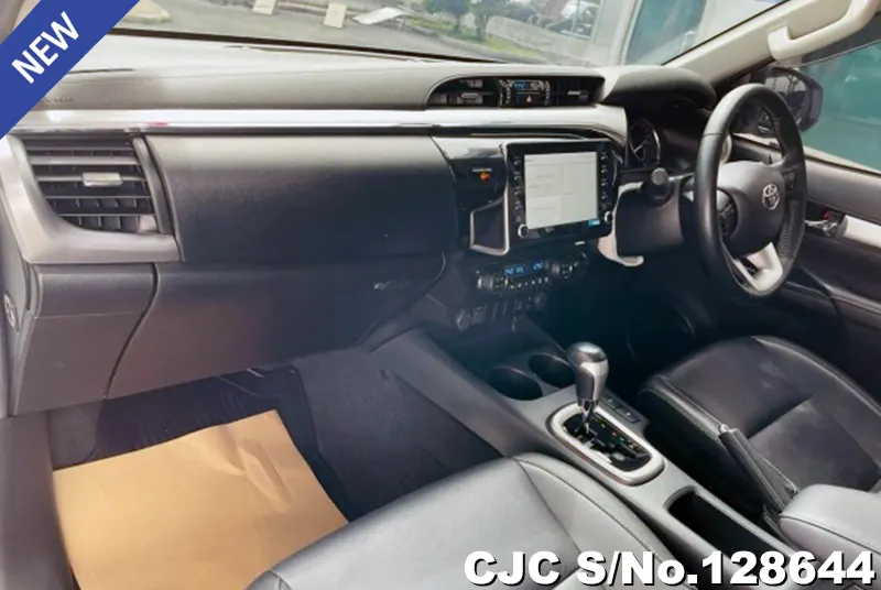 2023 Toyota / Hilux / Revo Stock No. 128644