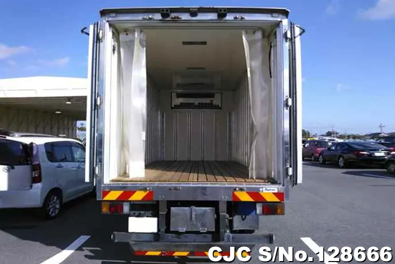 2011 Isuzu / Elf Stock No. 128666