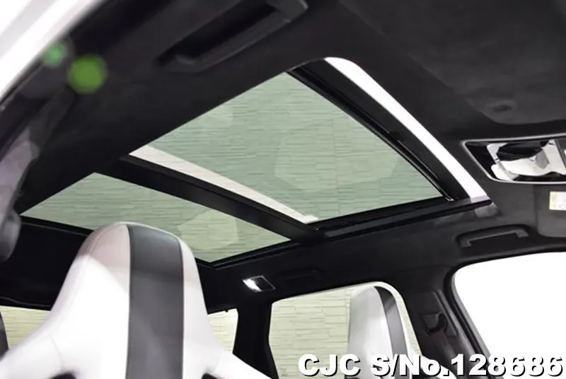 2016 Land Rover / Range Rover / Sport Stock No. 128686