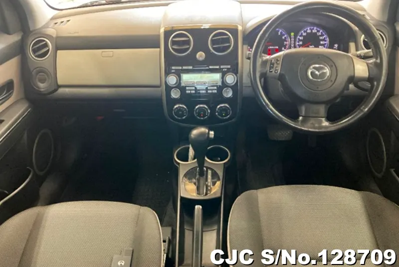 2007 Mazda / Verisa Stock No. 128709