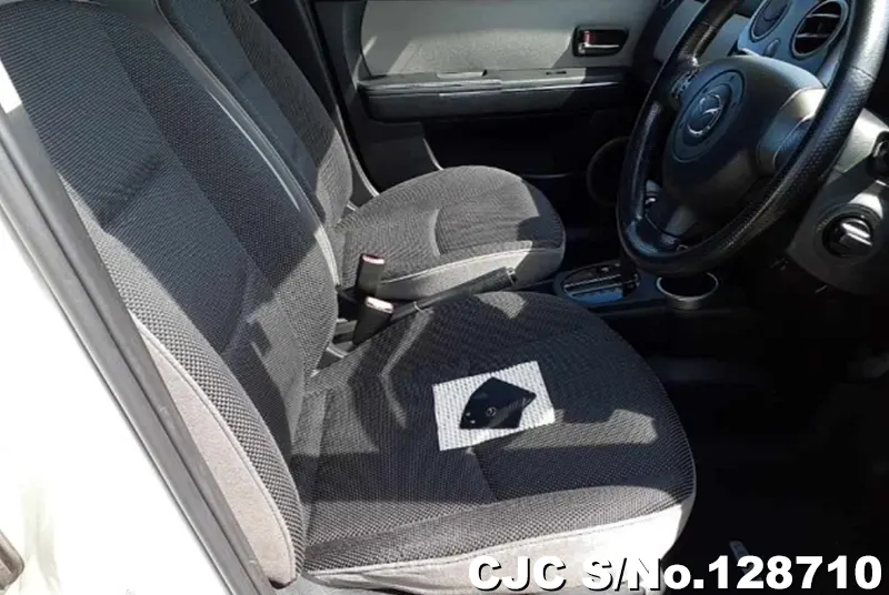 2007 Mazda / Verisa Stock No. 128710