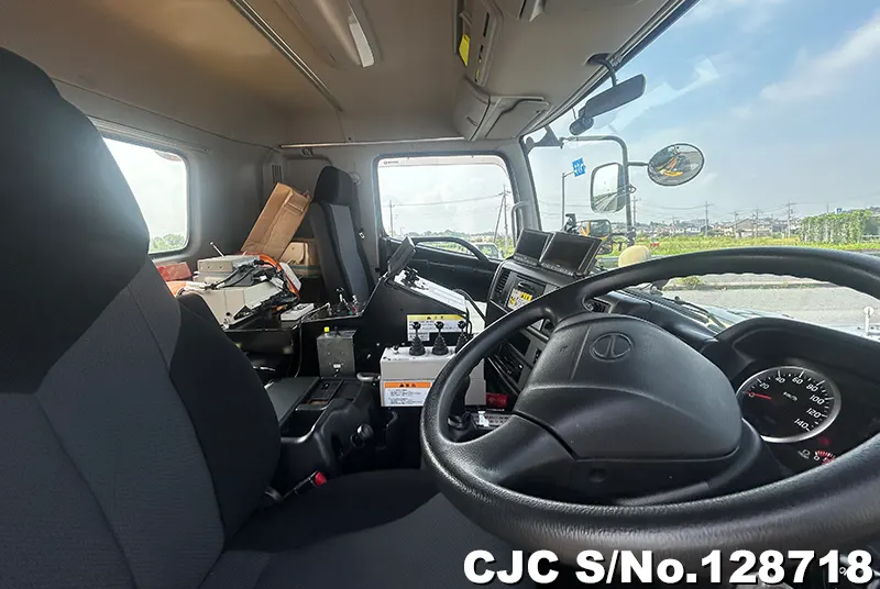 2010 Hino / Profia Stock No. 128718