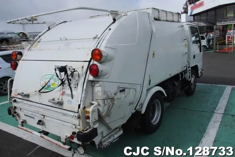 2010 Isuzu / Elf Stock No. 128733