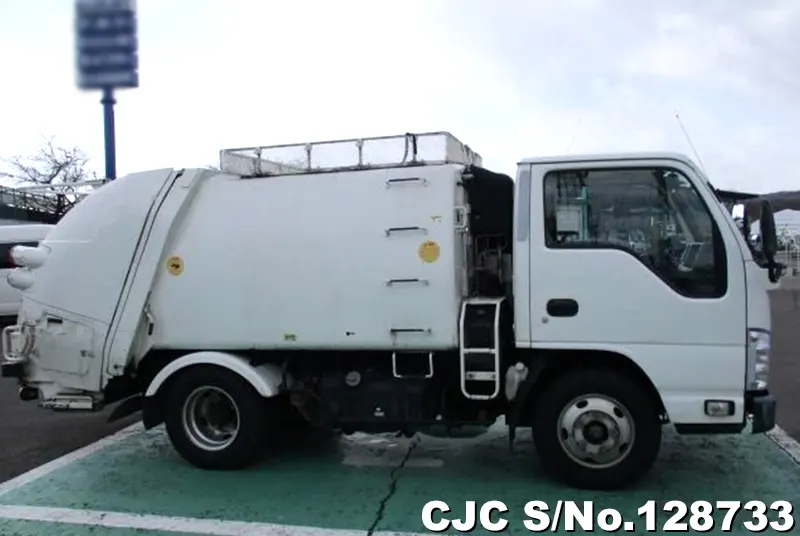 2010 Isuzu / Elf Stock No. 128733