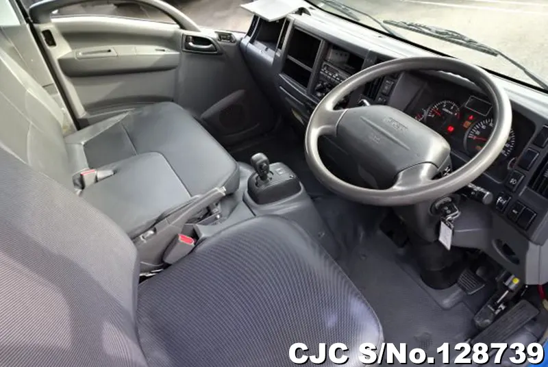 2009 Isuzu / Elf Stock No. 128739