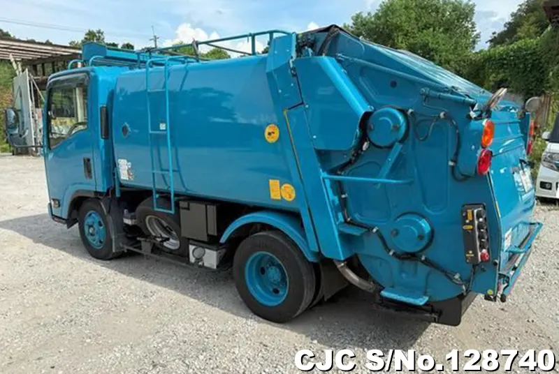 2009 Isuzu / Elf Stock No. 128740