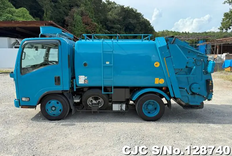 2009 Isuzu / Elf Stock No. 128740