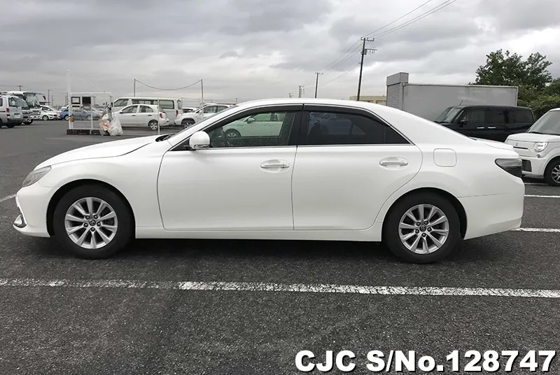 2017 Toyota / Mark X Stock No. 128747