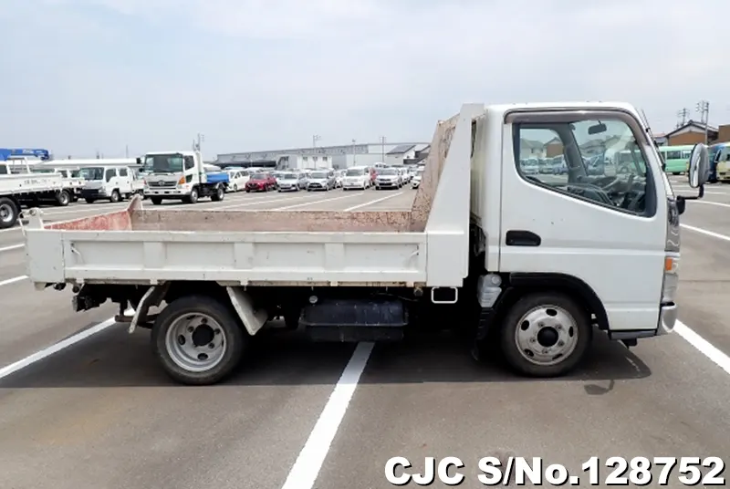 2003 Mitsubishi / Canter Stock No. 128752