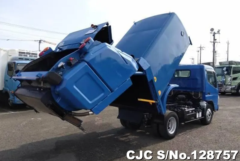 2006 Mitsubishi / Canter Stock No. 128757