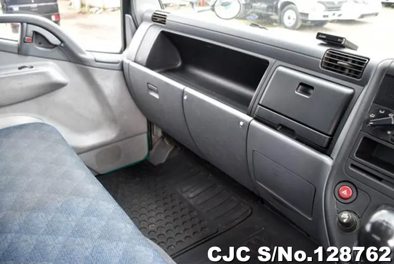 2002 Mitsubishi / Canter Stock No. 128762