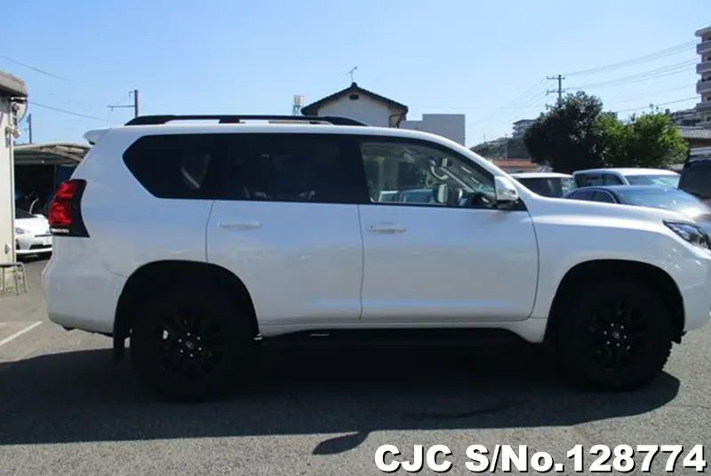 2023 Toyota / Land Cruiser Prado Stock No. 128774