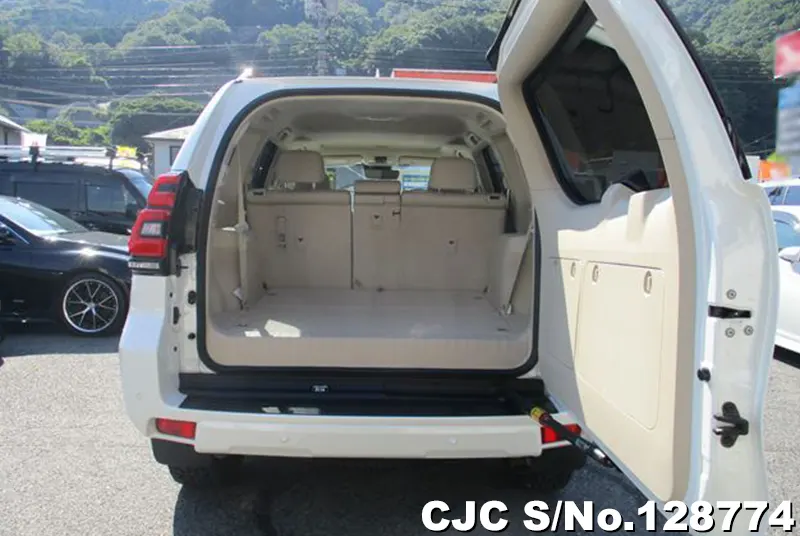 2023 Toyota / Land Cruiser Prado Stock No. 128774