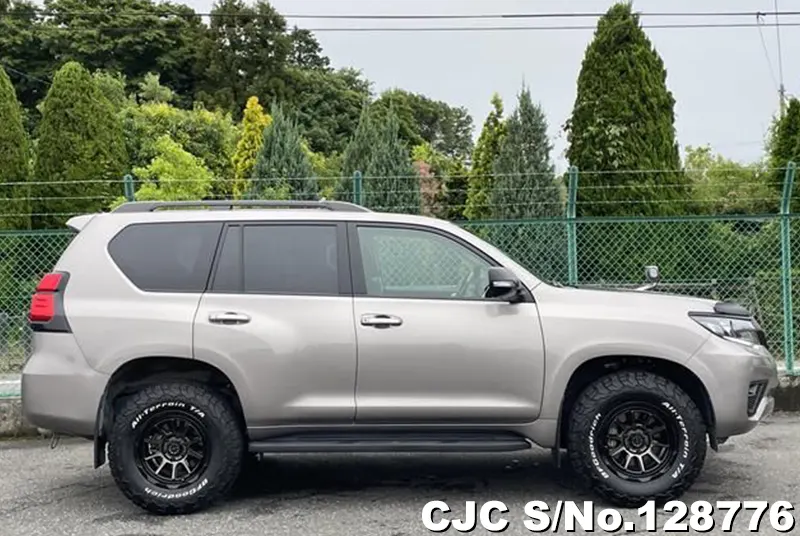 2023 Toyota / Land Cruiser Prado Stock No. 128776