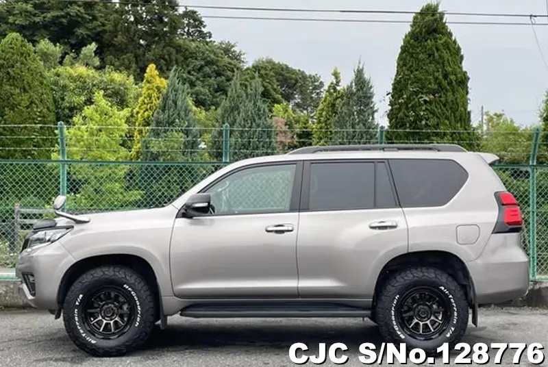 2023 Toyota / Land Cruiser Prado Stock No. 128776