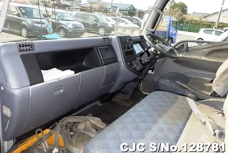 2004 Mitsubishi / Canter Stock No. 128781