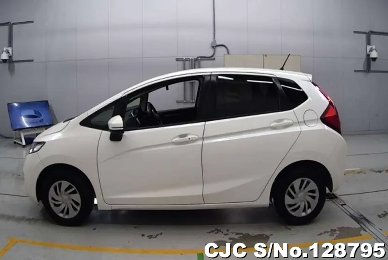 2014 Honda / Fit Stock No. 128795