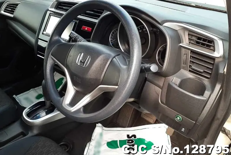 2014 Honda / Fit Stock No. 128795